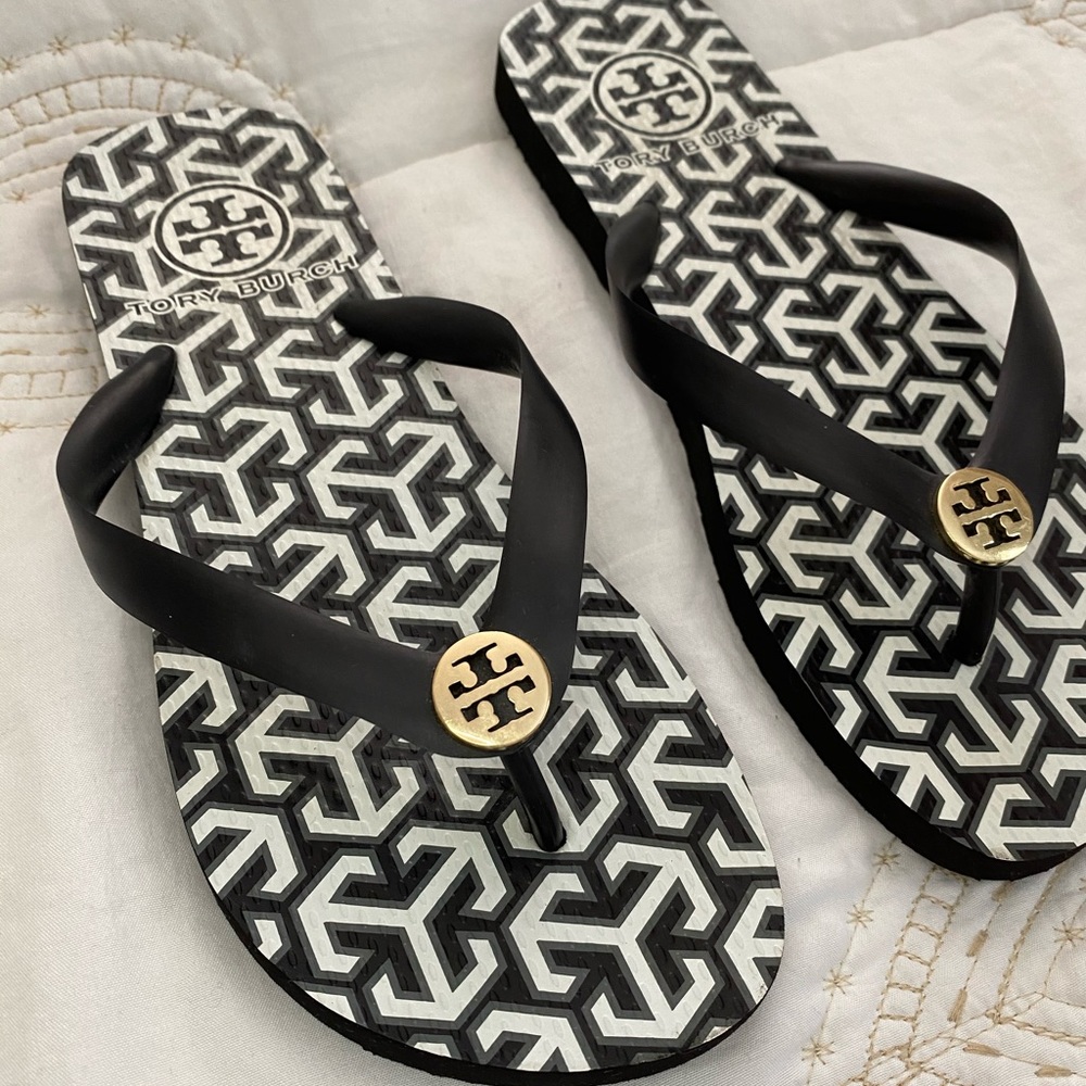 Tory Burch black and white sandal flip flops